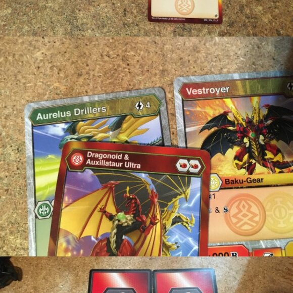 BAKUGAN TOY LOT SPINMASTER DRAGONOID INFINITY W WINGS YELLOW DRAGONOID RED PYRUS - Picture 9 of 10